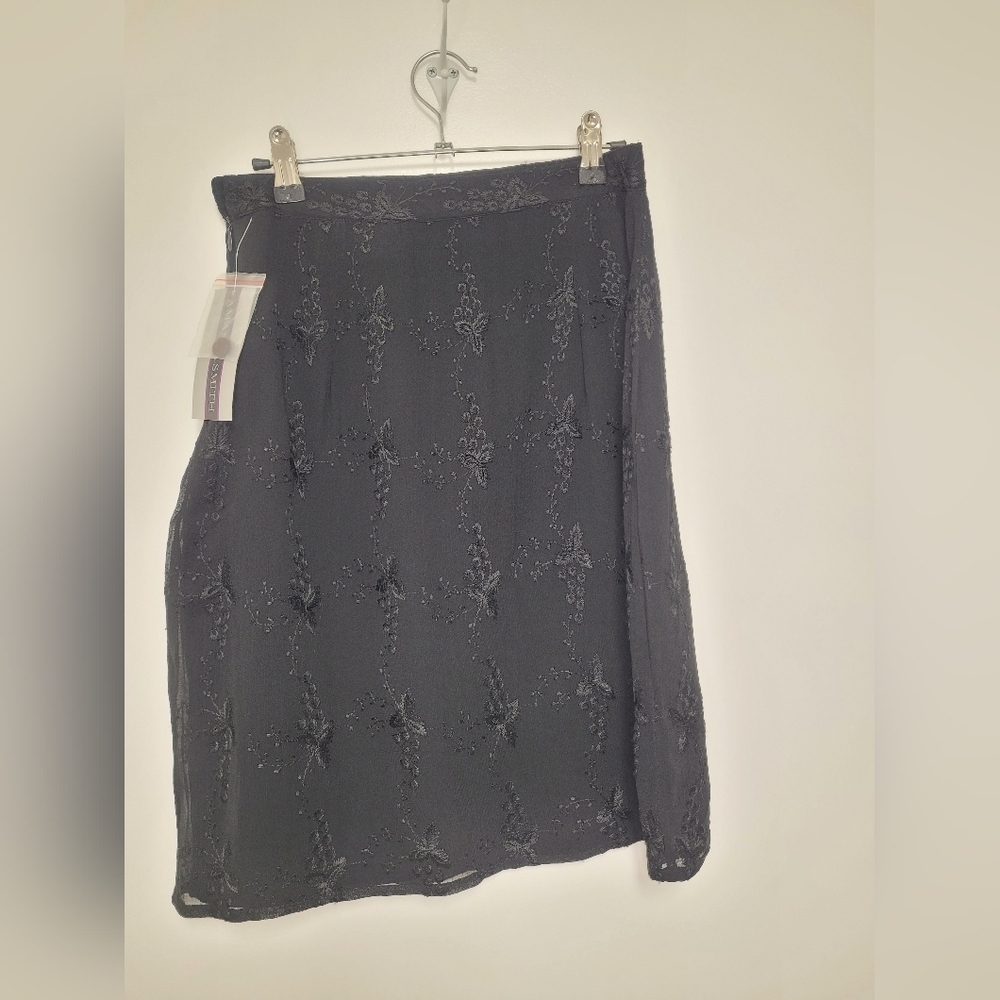 NWT Amanda Smith Garden Trellis Embroidered Black Mini Skirt sz S